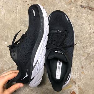 Hardly worn Hokas Clifton 8